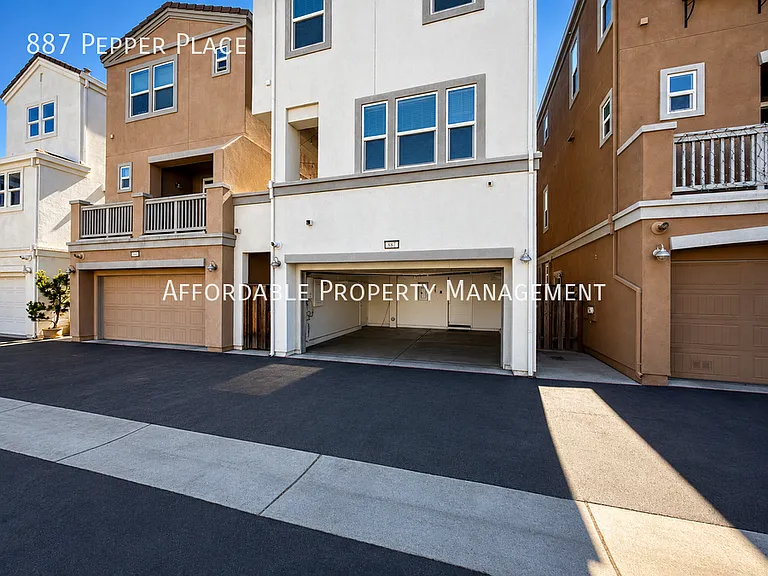 887 Pepper Pl — Photo 19