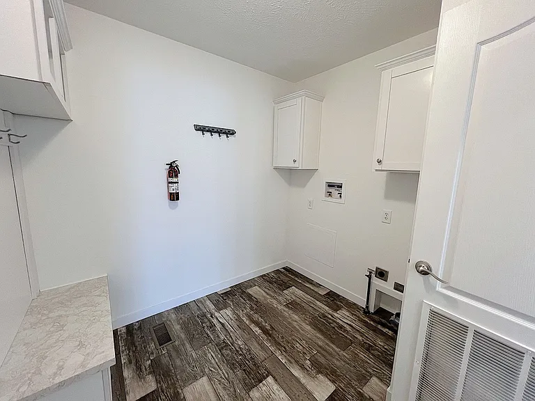 16181 Lancaster Way — Photo 20