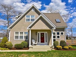 52 Neptune Dr, Old Saybrook, CT 06475