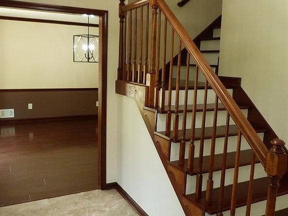 5th image of 3685 Hofstra Ct