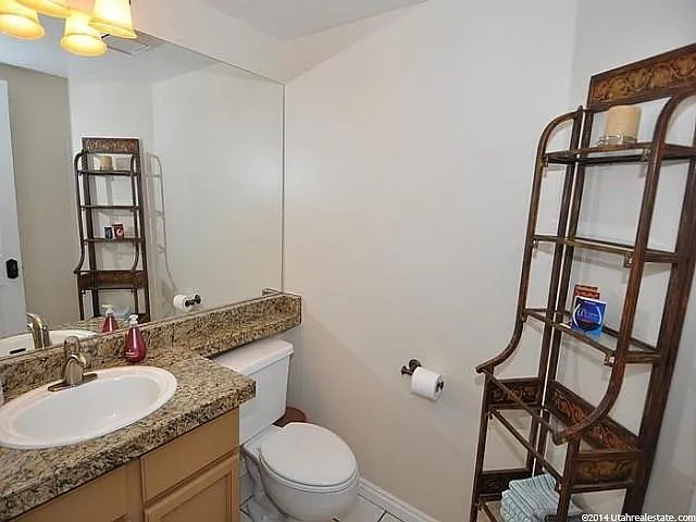 425 E Crown Pointe Dr — Photo 11
