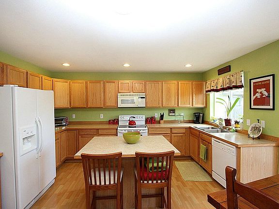 3rd image of 3011 S 15th St