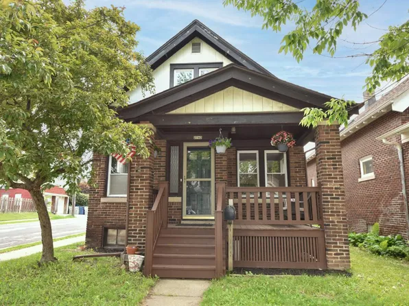 2742 South Howell AVENUE, Milwaukee, WI 53207