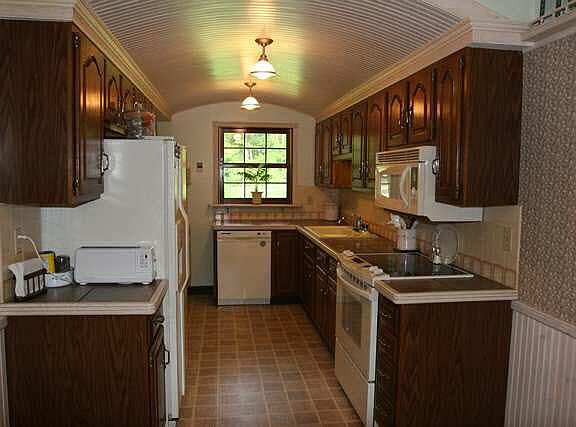 3rd image of 58490 Wescott Ln