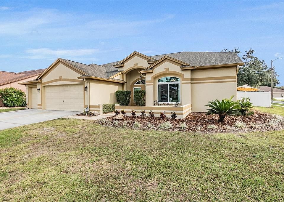 4015 Lithia Ridge Blvd, Valrico, FL 33596 | Zillow