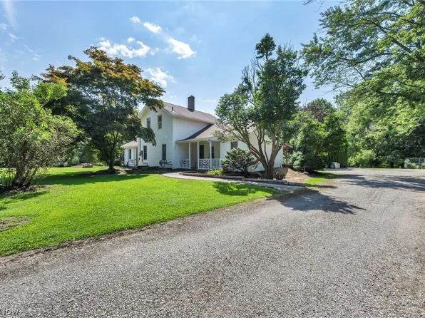 2228 Claus Rd, Vermilion, OH 44089