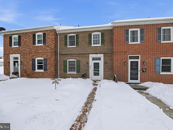 3rd image of 200 Hughes Ave