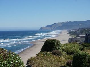 860 SW 7th St, Lincoln City, OR 97367