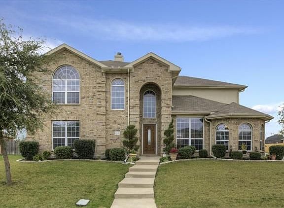 2nd image of 2741 Avery Dr