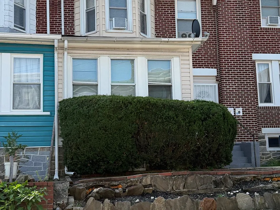 27 Sunshine Rd #1