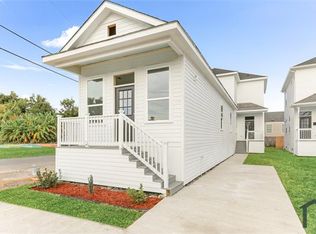3200 Hollygrove St, New Orleans, LA 70118