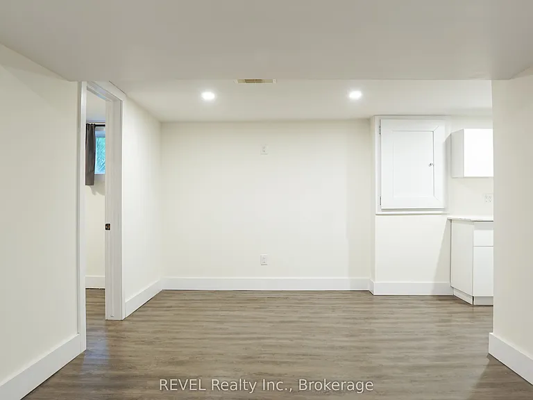 50 Pelham Rd #LOWER — Photo 15