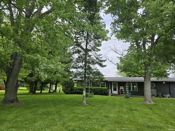 7433 E 325 S, Bringhurst, IN 46913