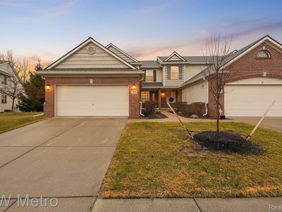 4668 Summer Ridge Dr, Howell, MI, 48843