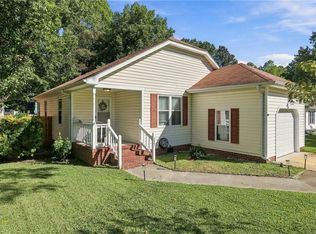 227 Abingdon Cir, Suffolk, VA 23434