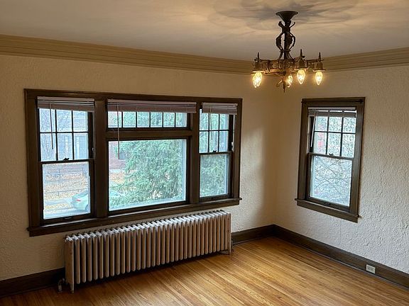 5th image of 501 E 36th St APT 5