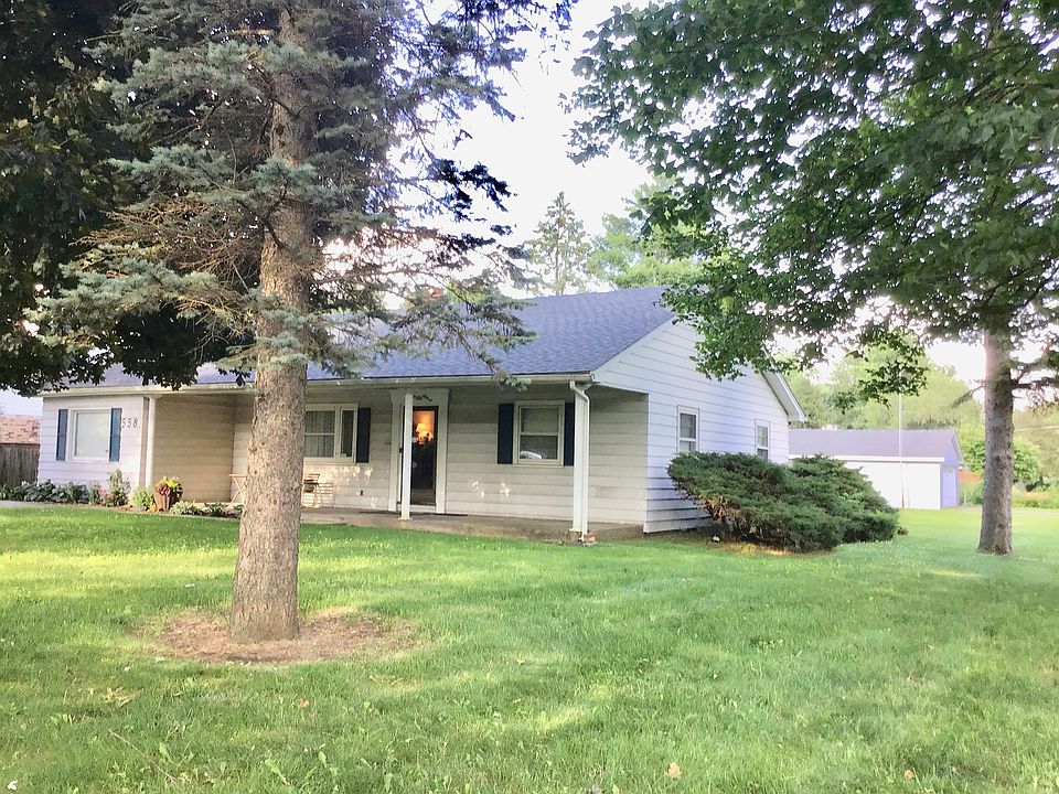 1st image of 558 Kingsway Dr