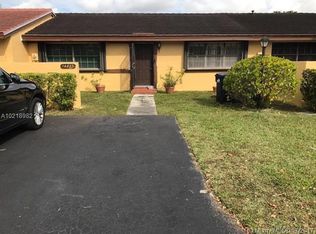 14823 SW 84th Ter, Miami, FL 33193