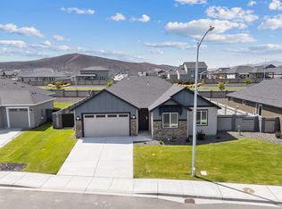 643 Purcell Ave, West Richland, WA