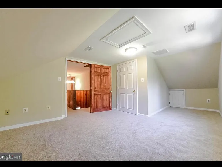 upstairs bed, we would use this for the main bedroom for the upstairs