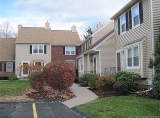 9 Daventry Hill Ln, Suffield, CT 06078