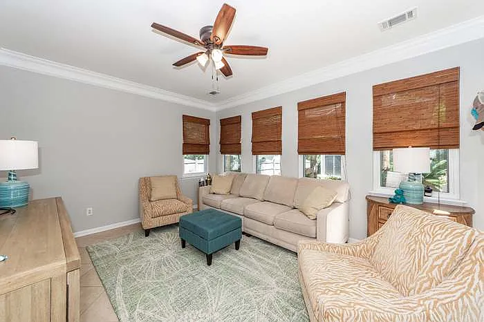 136 Oak Bluff Rd — Photo 23