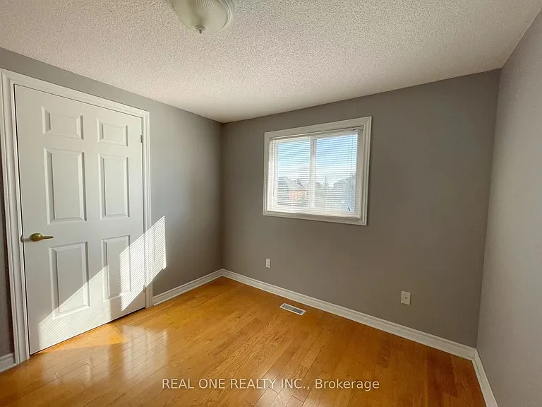 6972 Cordingley Cres — Photo 6