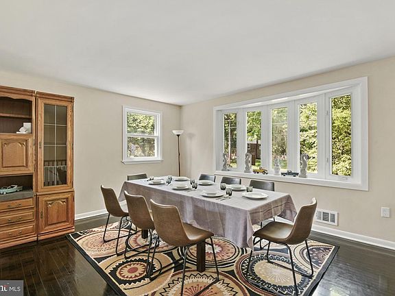 3rd image of 9504 Tiberias Dr