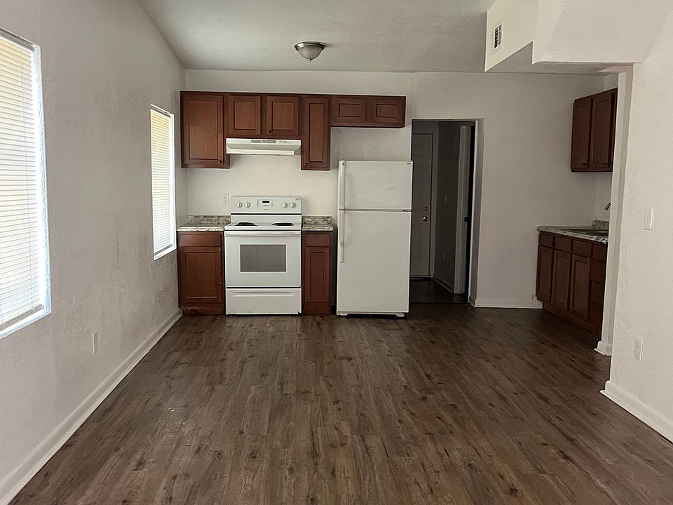 1st image of 5715 Iris Blvd