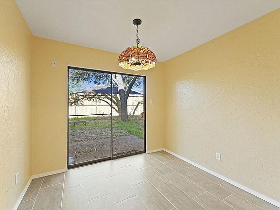 5th image of 6522 Mona Vista Dr