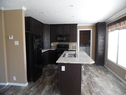 4th image of 28986 Applewood