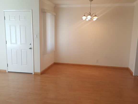 5th image of 5967 Yarmouth Ave
