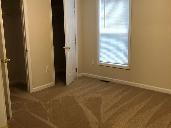 3rd image of 8219 Weedonville Dr