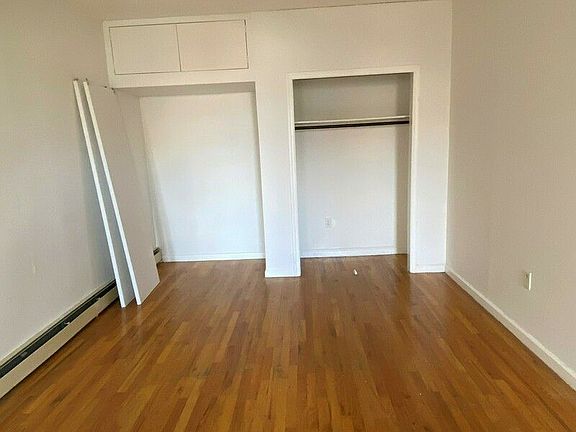 2nd image of 1061 Fulton St APT 3R