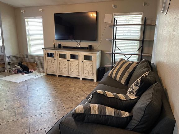5th image of 1417 Regatta Dr