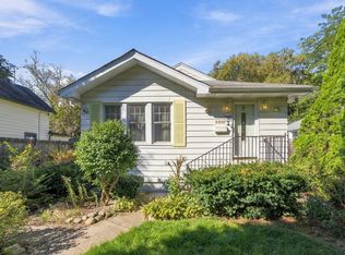 2818 Elisha Ave, Zion, IL 60099