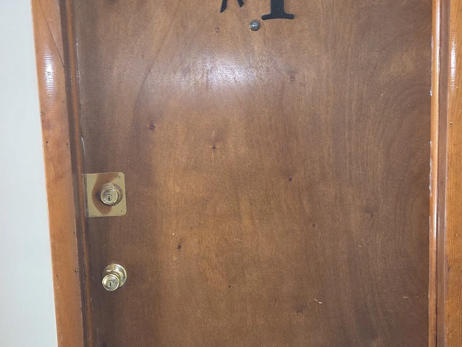 325 Mansfield St — Photo 3