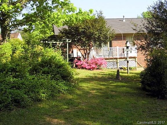 3rd image of 124 Dovewood Ln #4