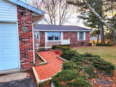 1057 W Poe Rd, Bowling Green, OH, 43402