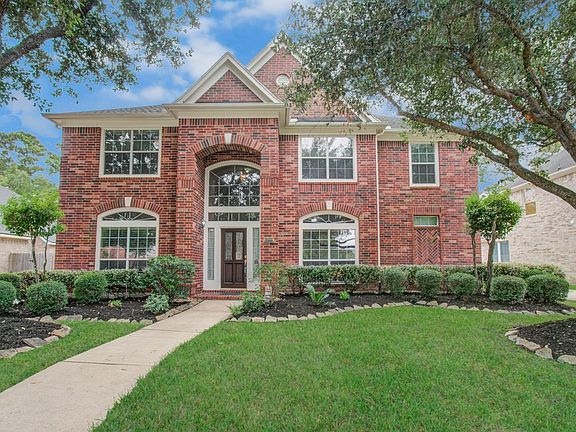 2nd image of 15919 Hurstfield Pointe Dr