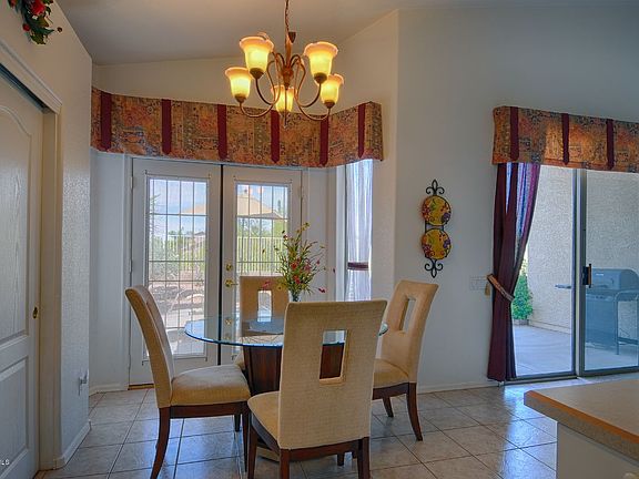 3rd image of 2322 N Malachite Cir