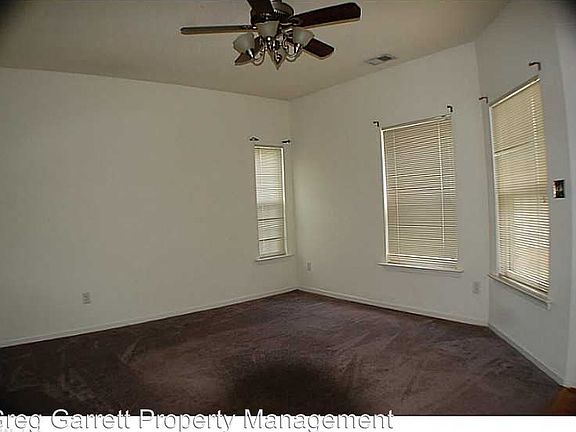 4th image of 214 Sean Paul Ct