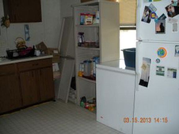 3rd image of 135 Circle Dr