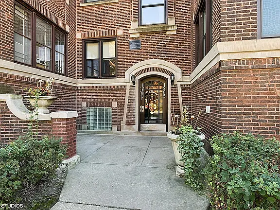 1265 W North Shore Ave #1B — Photo 3