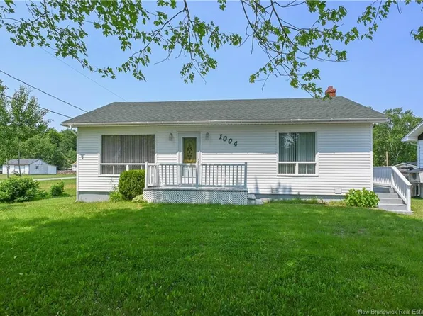 1004 Saint Joseph Blvd, Saint Laolin, NB E8N 2S3