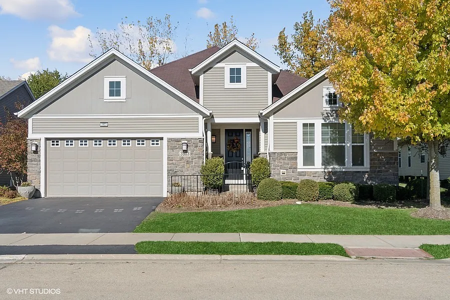3903 Chesapeake Ln photo 1