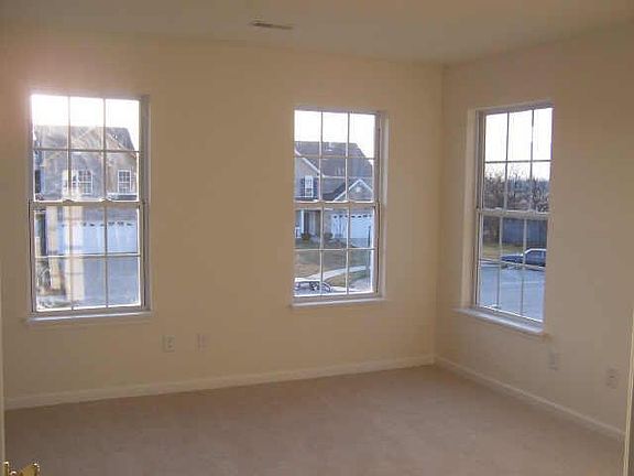 5th image of 521 S Parkgate Ave
