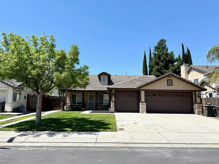 3349 Gaswell Ln — Photo 1