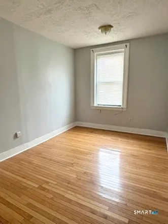 860 State St #2F — Photo 3