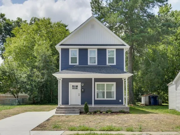 637 N 4th St, Suffolk, VA 23434